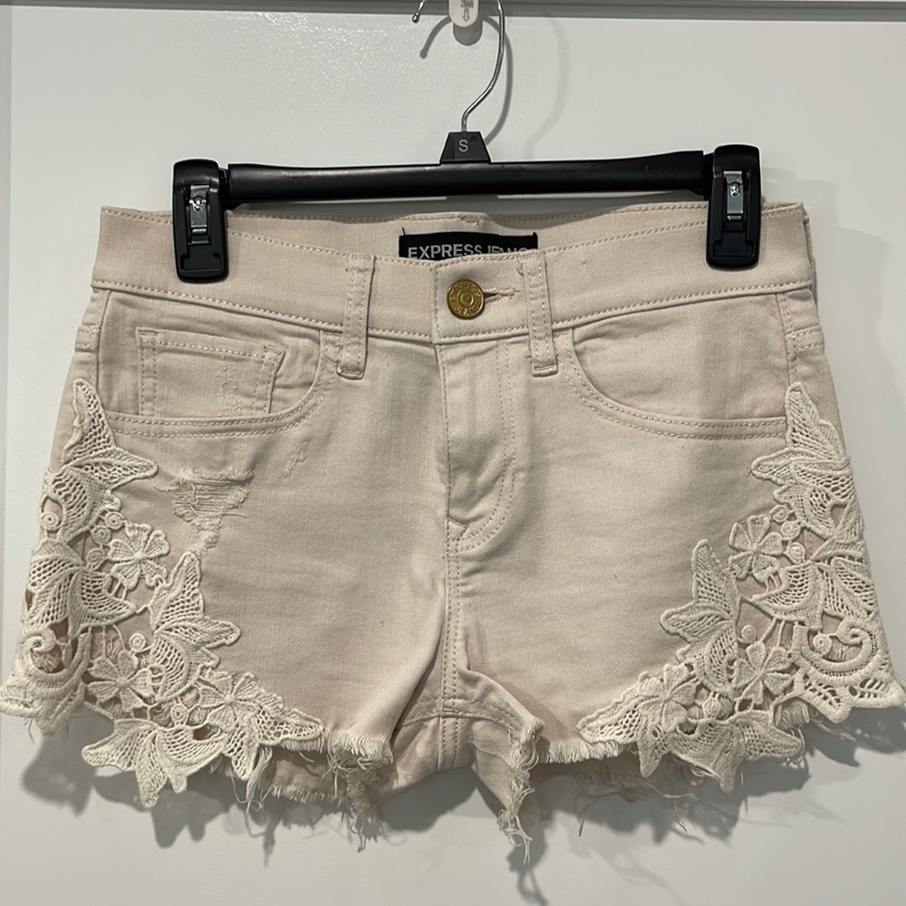 EXPRESS Beige Jean Shorts